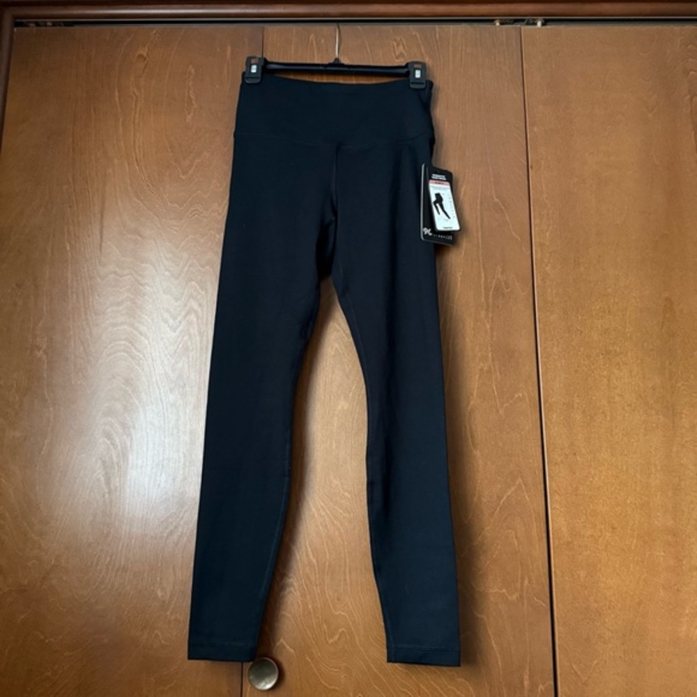 90 Degrees by Reflex Black Leggings NWT Sz Small $88